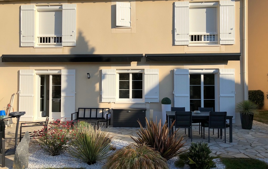 Volets battants classiques à Le Mans