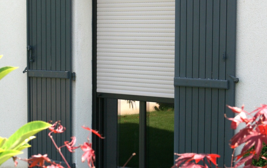 Volets battants roulants et occultants à Le Mans